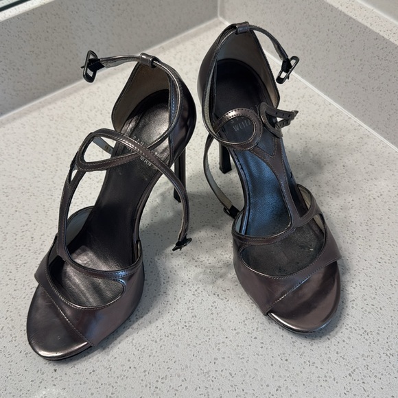 Stuart Weitzman Pewter Heels (Size 36) - Picture 2 of 3